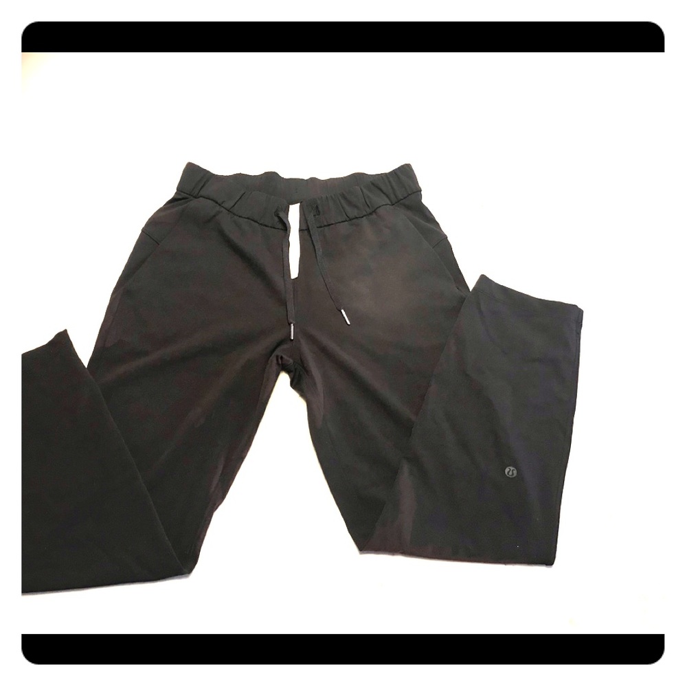Lululemon On The Fly 7/8 pant NWOT